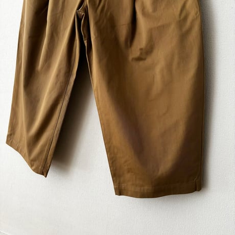atelier naruse   vintage chino wide tuck pants・beige