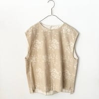 qiri  antique mall yarn  jacquard vest・beige