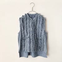 UNIVERSAL TISSU ソフトデニムヘリンボン スリーブレス フリルブラウス・ライトブルー