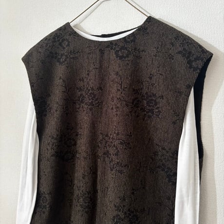 qiri  antique mall yarn  jacquard vest・dark brown
