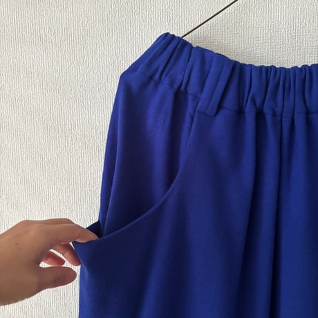 atelier naruse ウールポンチョ ギャザースカート　blue