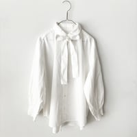 UNIVERSAL TISSU ナチュラルタイプライター ボウタイブラウス
