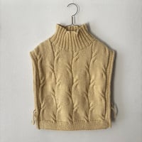 HAU hand knit demi-vest "nepal"