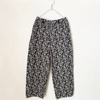 qiri  garden embroidery denim pants ・navy×beige