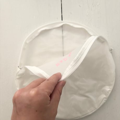 オールドマンズテーラー WHITE CIRCLE POUCH・White×Pink