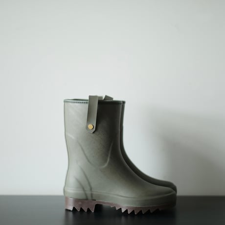 Daiichi Rubber "RAKA" SHORT  OLIVE