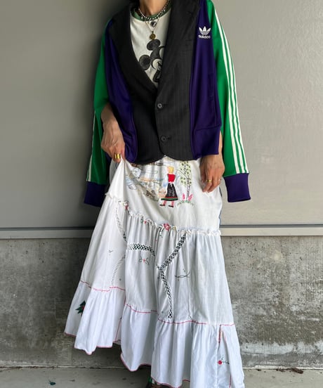 remake embroidery skirt A