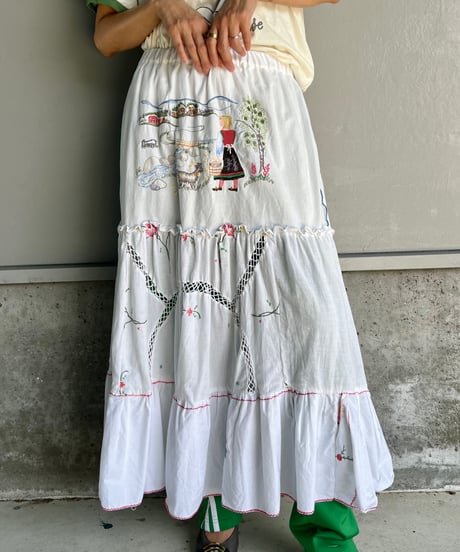 remake embroidery skirt A