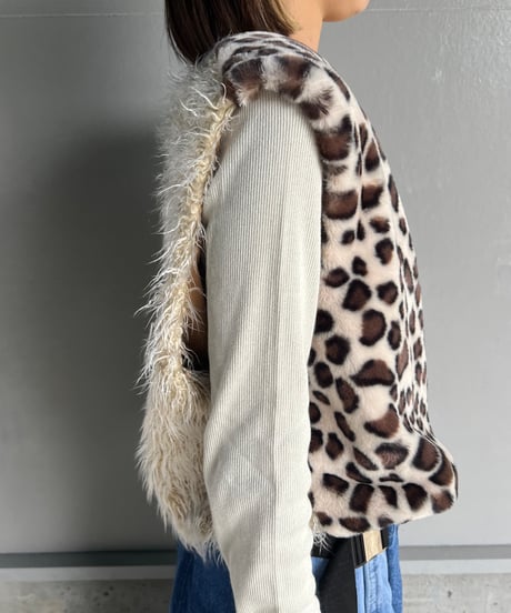 fur vest B