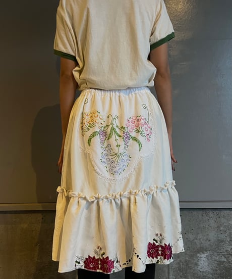 remake embroidery skirt A