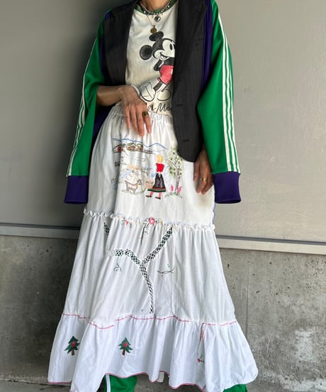 remake embroidery skirt A