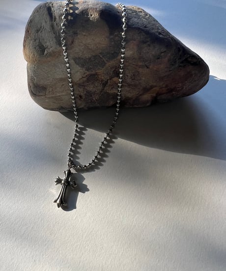 cross pearl necklace