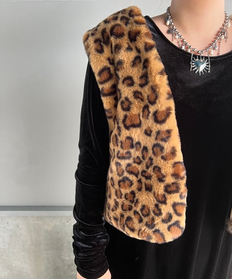 fur vest A
