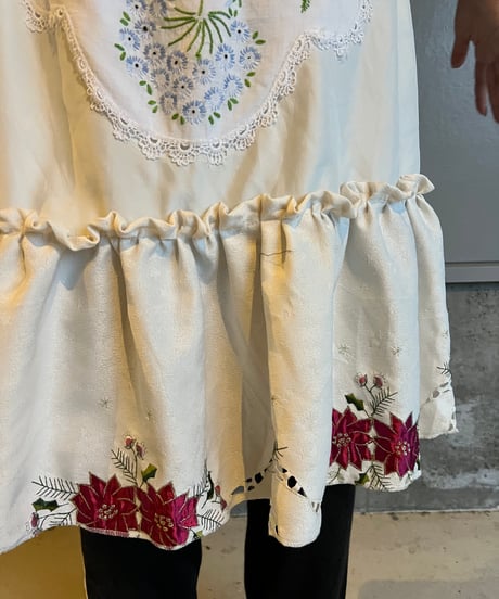 remake embroidery skirt A