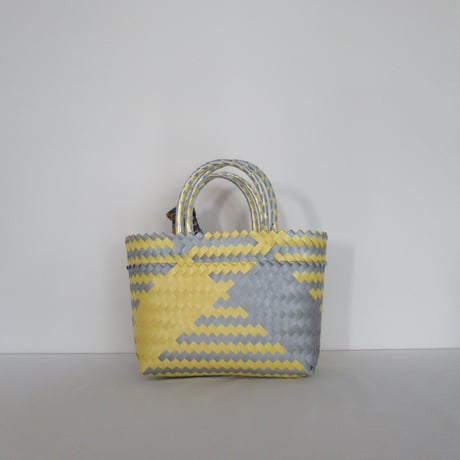 【10月13日(火)〜10月16日(金)発送】 Bag×Handkerchief［D］Mekearibag (Size : S) _ Yellow Silver (cross)