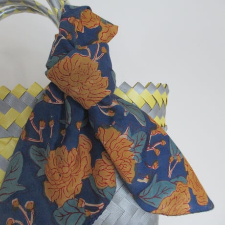 【10月13日(火)〜10月16日(金)発送】 Bag×Handkerchief［D］Mekearibag (Size : S) _ Yellow Silver (cross)