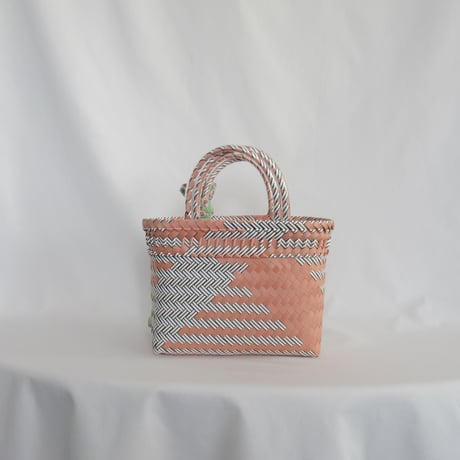 【7月27日(月)〜7月31日(金)発送】 Bag×Handkerchief［B］Mekearibag (Size : S) _Peach × Gomashio