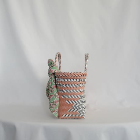 【7月27日(月)〜7月31日(金)発送】 Bag×Handkerchief［B］Mekearibag (Size : S) _Peach × Gomashio