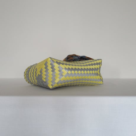 【10月13日(火)〜10月16日(金)発送】 Bag×Handkerchief［D］Mekearibag (Size : S) _ Yellow Silver (cross)