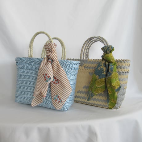 【9月24日(木)〜9月25日(金)発送】 Bag×Handkerchief［D］Mekearibag (Size : S) _Tofa (cross)
