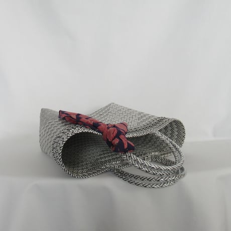 【8月17日(月)〜8月21日(金)発送】  Bag×Handkerchief［E］Mekearibag (Size : M) _Kurogoma Tofu(cross)