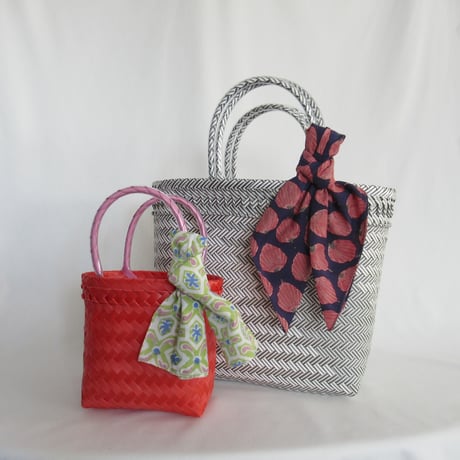【8月17日(月)〜8月21日(金)発送】  Bag×Handkerchief［E］Mekearibag (Size : M) _Kurogoma Tofu(cross)