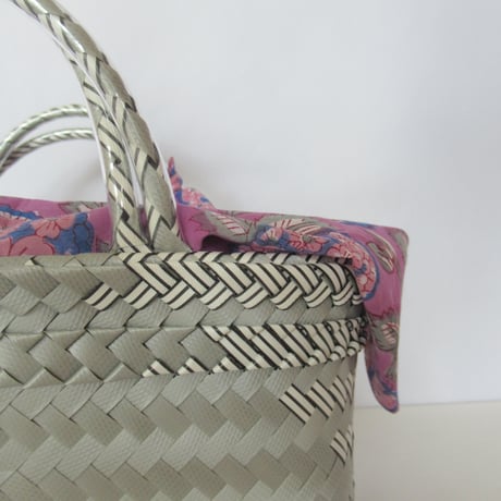 【10月19日(月)〜10月23日(金)発送】  Bag×Handkerchief［D］Mekearibag BOUQUET _Silver×Gomashio