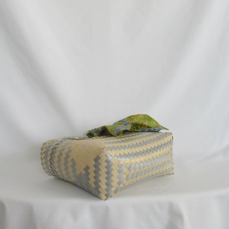 【9月24日(木)〜9月25日(金)発送】 Bag×Handkerchief［D］Mekearibag (Size : S) _Tofa (cross)