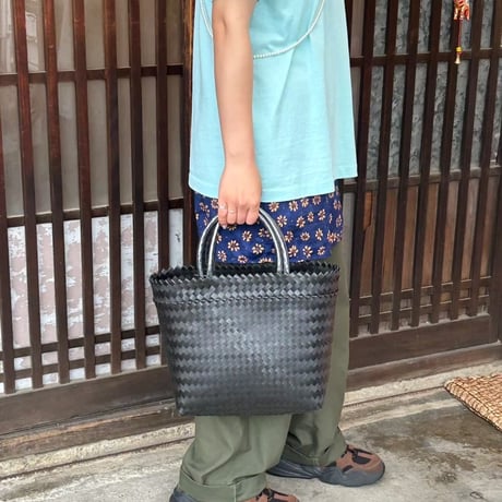 【8月10日(月)〜順次発送】 Mekearibag No.23 (Size: M) _Sumi Black