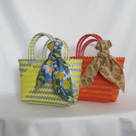 ★【9月7日(月)〜9月11日(金)発送】 Bag×Handkerchief［C］Mekearibag (Size : S) _Yellow Silver（cross）