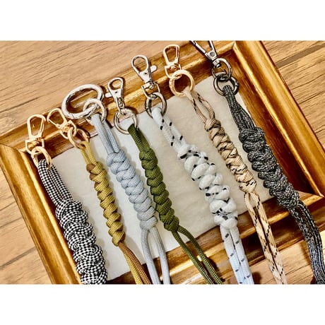 Loop Strap -Monochrome（モノクローム）-