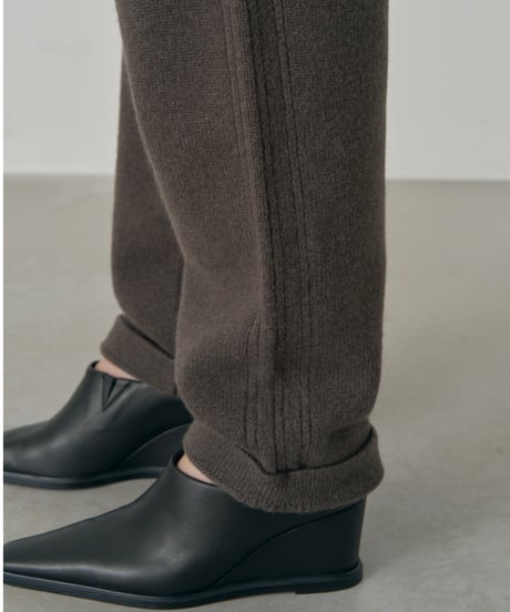 【EVER SERIES】Sleek Knit Pants