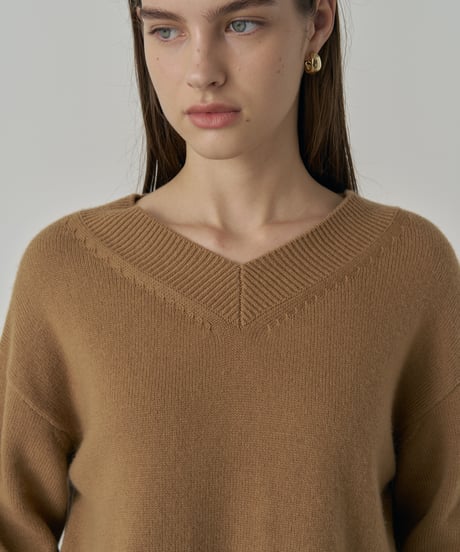 【EVER SERIES】 V-Neck Knit