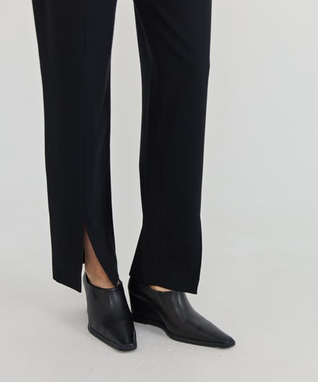 Linear Slit Pants