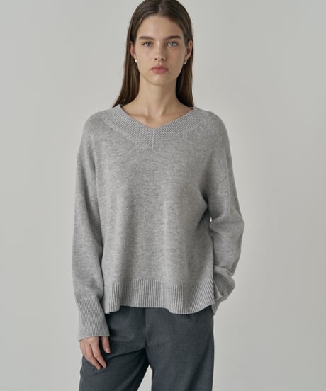 【EVER SERIES】 V-Neck Knit