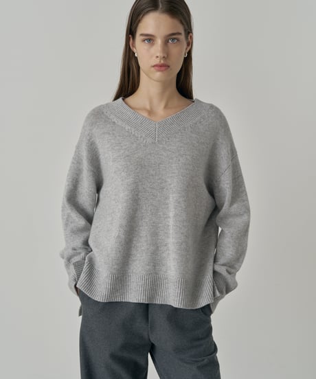 【EVER SERIES】 V-Neck Knit