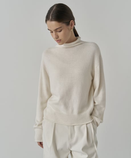 Bottle-Neck Knit