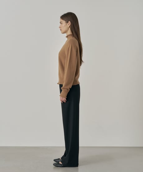 Bottle-Neck Knit
