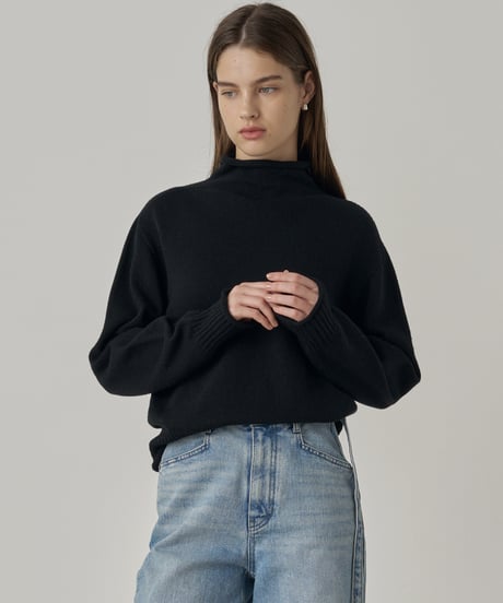 Bottle-Neck Knit