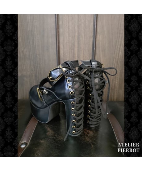 ATELIER-PIERROT／Coffin Buckle Lace-Up Platform Pumps（ブラック）