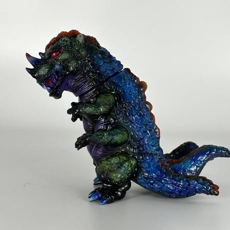 ヒュドン　蔵出しカラー (ジオラマ台座付)