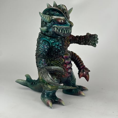 KAIJU GOTANDA *1 OFF* H3STUDIO × Siccaluna