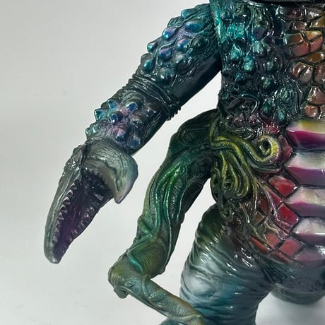 KAIJU GOTANDA *1 OFF* H3STUDIO × Siccaluna