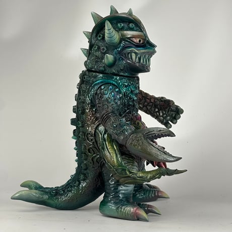 KAIJU GOTANDA *1 OFF* H3STUDIO × Siccaluna