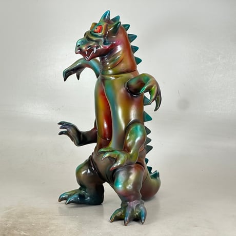 宇宙怪獣マイティ　世界の怪獣シリーズ　*1 OFF*