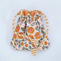 orange marigold vine巾着ポーチ