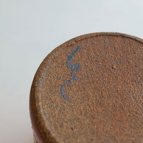 渡邊翔士  kitchen tool rest - S -
