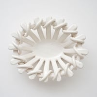 フランス・白の大きな陶器のパニエ / 金継ぎ