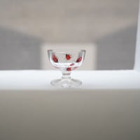 てんとう虫の脚付きグラス