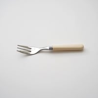 フランス・アイボリー色のハンドルフォーク